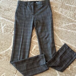 Ann Taylor Gray and Black Stretch Straight Leg Houndstooth Plaid Trousers Size 2